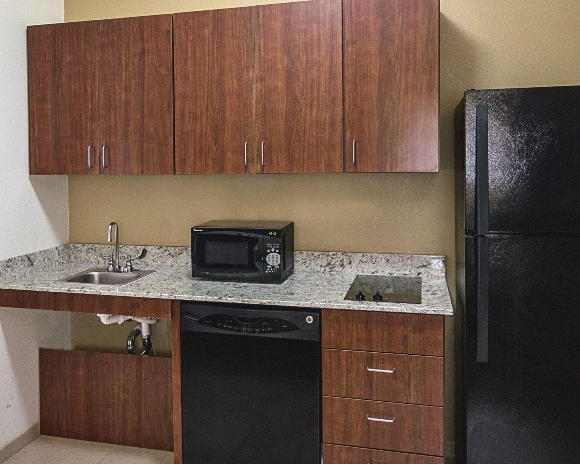 Comfort Inn Midland South I-20 Экстерьер фото